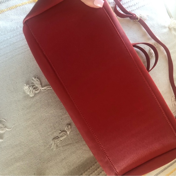 Vegan Tote - Picture 3 of 4